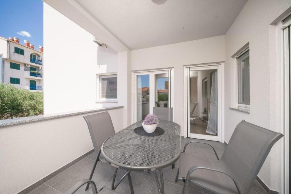Apartment Stefanio Vodice Zewnętrze zdjęcie