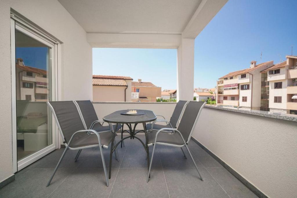 Apartment Stefanio Vodice Zewnętrze zdjęcie