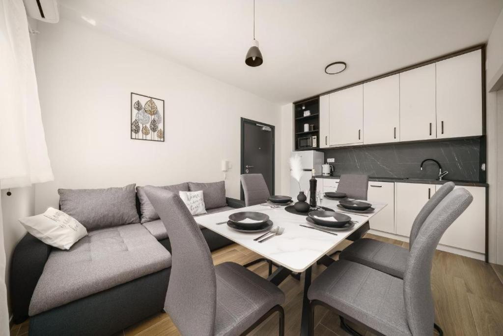 Apartment Stefanio Vodice Zewnętrze zdjęcie